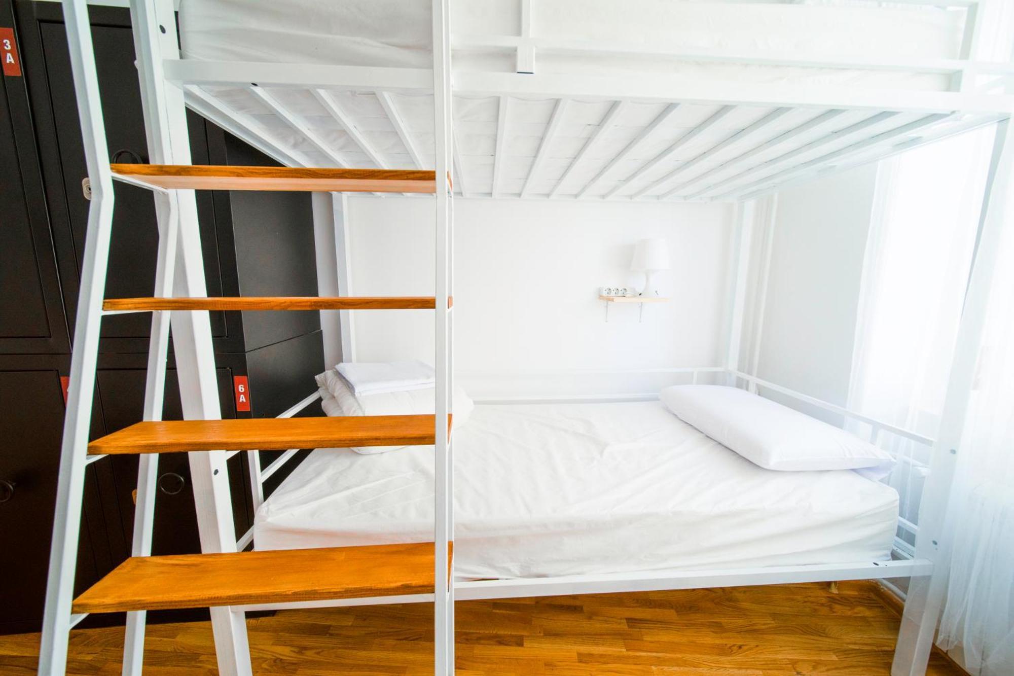 New Generation Hostel Como Lake Εξωτερικό φωτογραφία