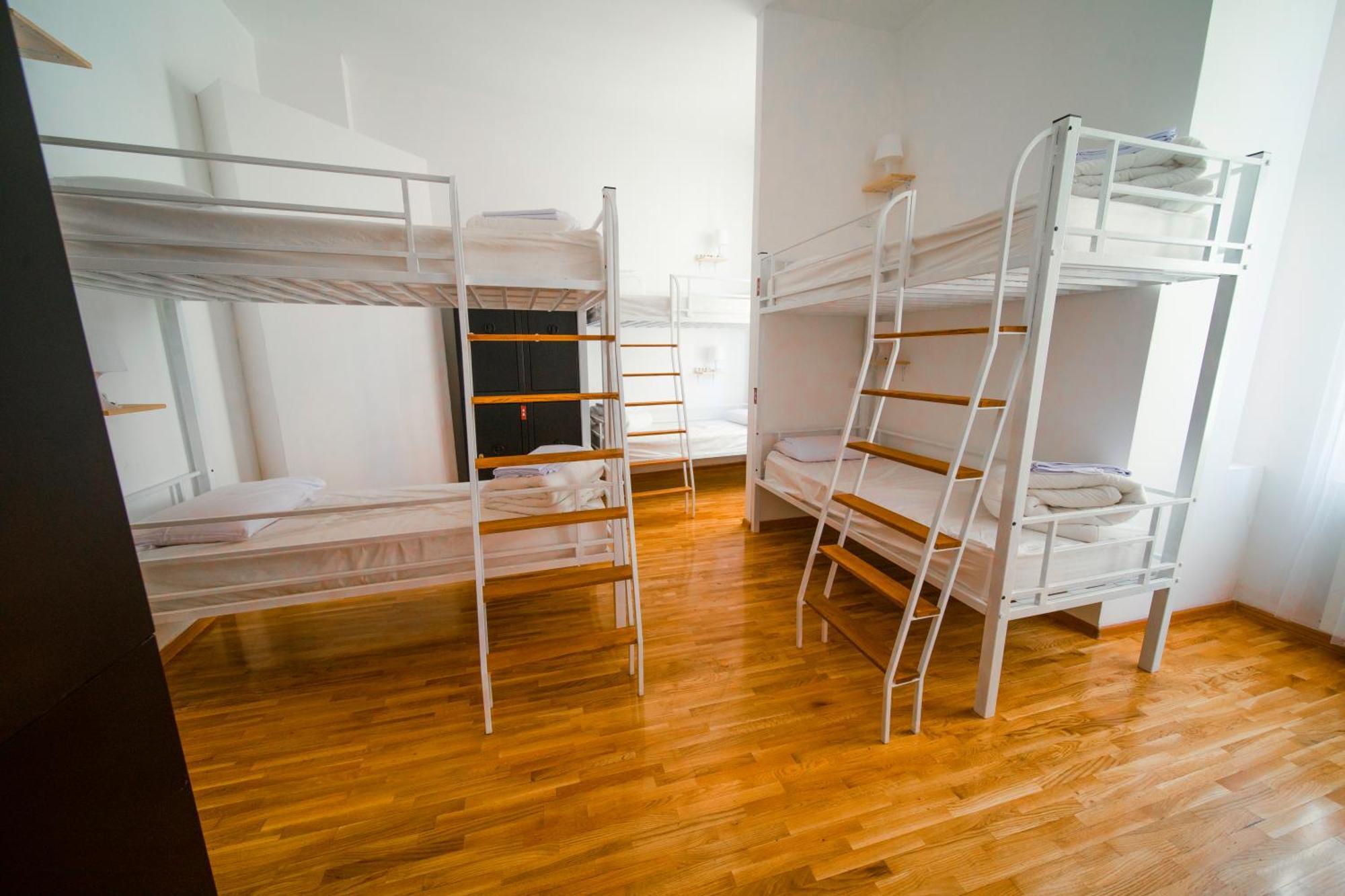 New Generation Hostel Como Lake Εξωτερικό φωτογραφία